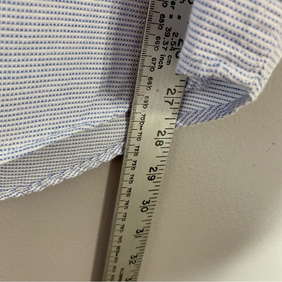 James Campbell blue and white collared short sleeve button down. Size L - Picture 7 of 9